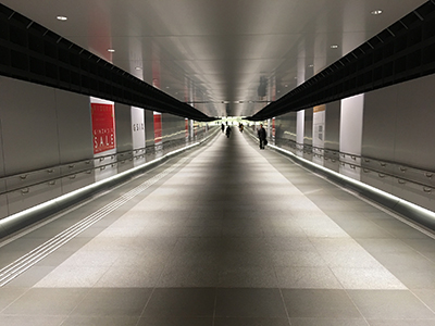 Brillia 銀座id　銀座シックスへの地下連絡通路