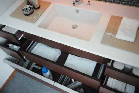 Brillia 成増 Urban Terrace　Sanitary　水周り　洗面化粧台スライド収納