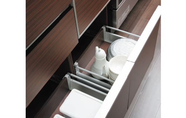 Brillia 成増 Urban Terrace　Kitchen　キッチン　食器洗浄乾燥機下部引き出し