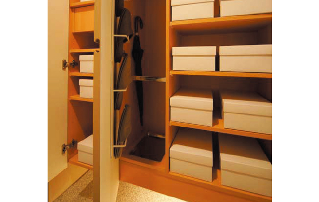 Brillia 成増 Urban Terrace　Storage　収納　トールタイプ下足入