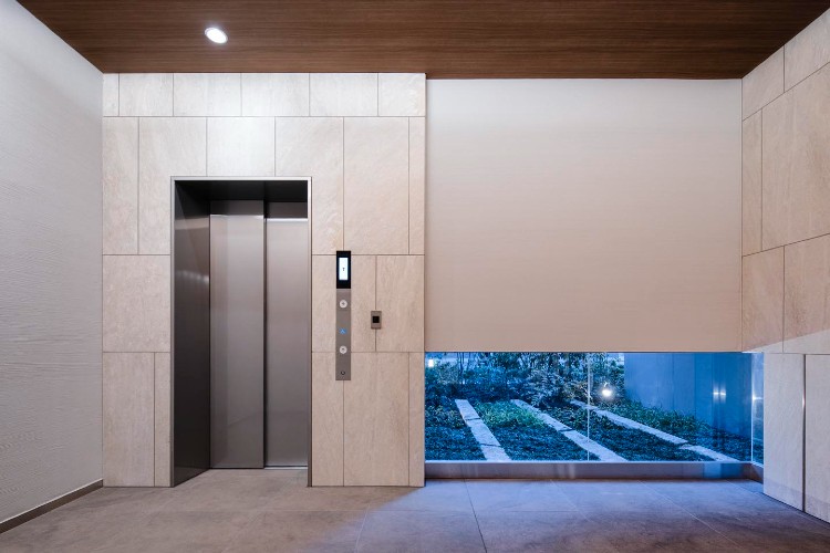 Brillia 北浦和　エレベーターホール