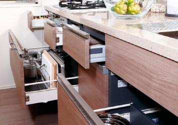 Brillia 北浦和　Kitchen　キッチン　スライドキャビネット