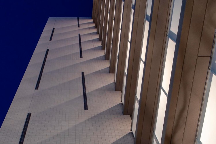 Brillia 北浦和　洗練されたファザード