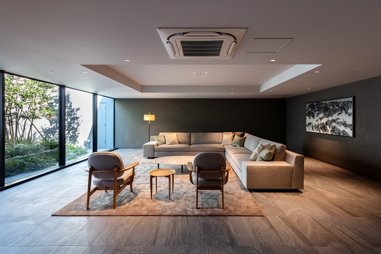 白金ザ・スカイ　ラウンジ【EAST 4F】