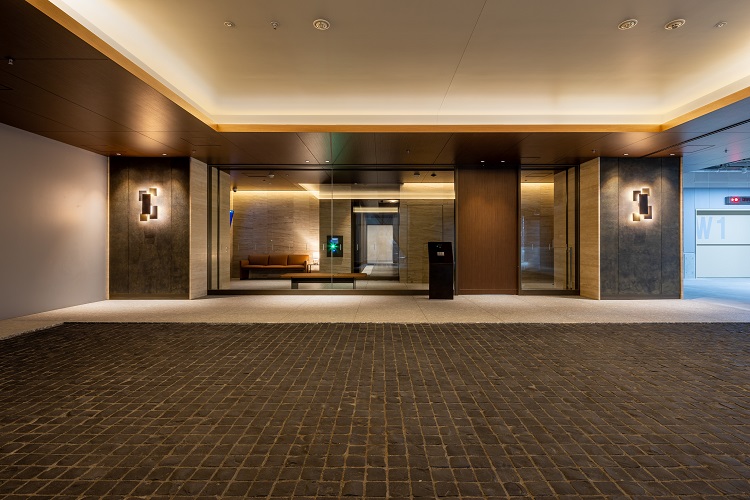 白金ザ・スカイ　コーチエントランス【EAST B1F】