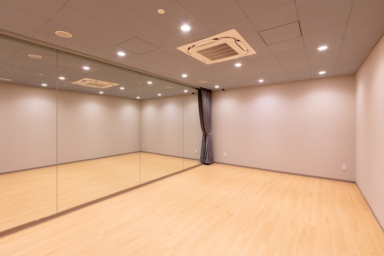 白金ザ・スカイ　フィットネススタジオ【EAST 2F】