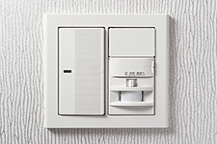 Brillia 大島　Comfortable　快適性　人感センサー付き照明