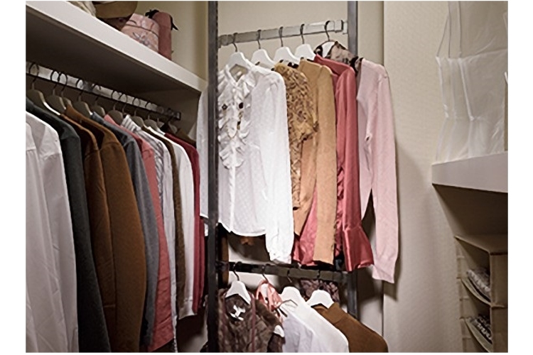 Brillia 大島　Storage&Wall Door　収納・ウォールドア　上下二本のハンガーパイプ