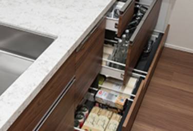 Brillia 八潮　Kitchen　キッチン　スライドキャビネット