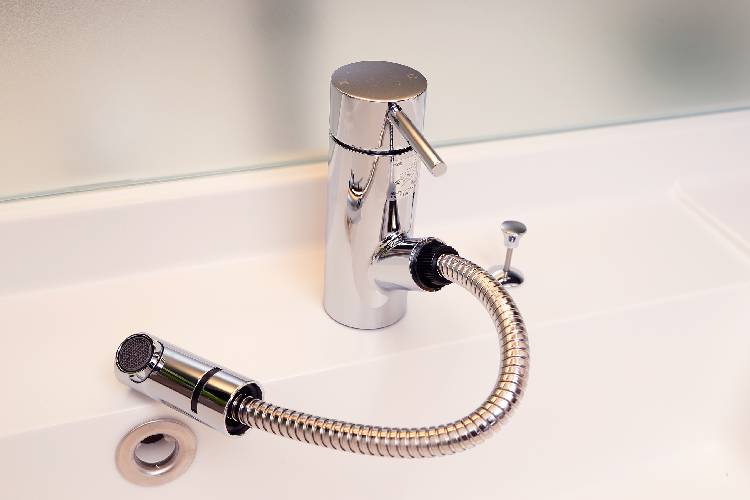 Brillia 旗の台　Powder Room　洗面・トイレ　ヘッド引き出し混合水栓