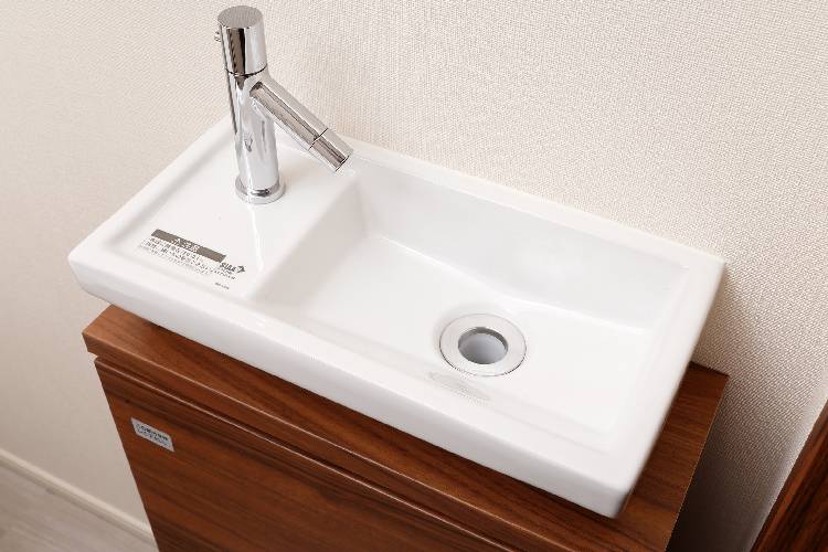 Brillia 旗の台　Powder Room　洗面・トイレ　トイレ手洗いカウンター