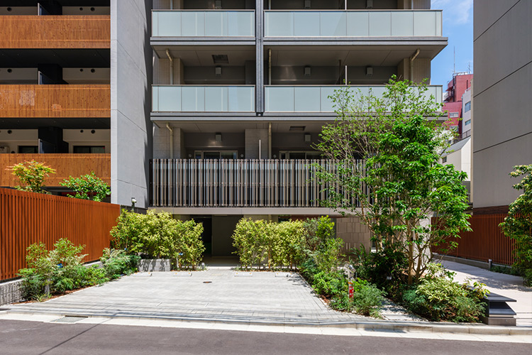 Brillia 四谷三丁目　駐車場