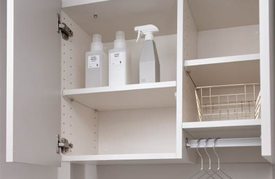 Brillia 四谷三丁目　Storage　収納　洗面室吊戸棚