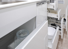 Brillia Tower 聖蹟桜ヶ丘 BLOOMING RESIDENCE　Kitchen　キッチン　キッチン下引き出し収納