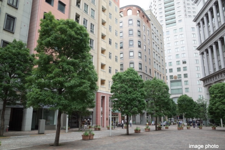 Brillia Tower 浜離宮　SHOPPING　汐留シオサイト