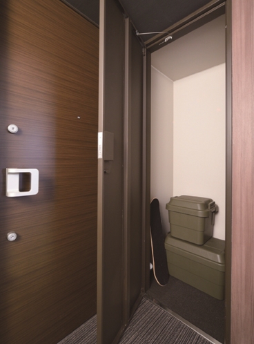 Brillia Tower 有明 MID CROSS　Storage & Room Facilities　トランクルーム