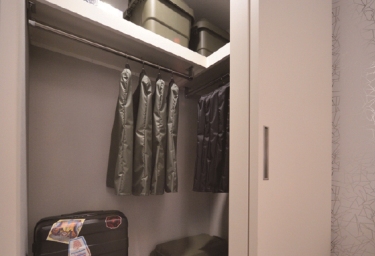 Brillia Tower 有明 MID CROSS　クロゼット