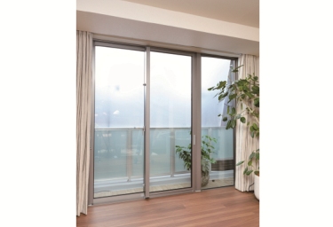 Brillia Tower 有明 MID CROSS　ハイサッシ