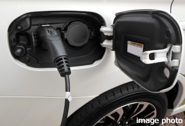 Brillia Tower 有明 MID CROSS　Eco Life　電気自動車充電器