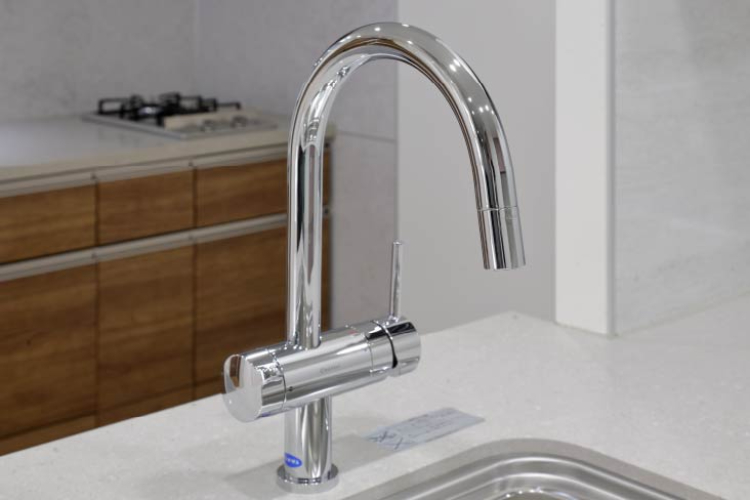 Brillia 目黒大橋　Kitchen　キッチン　浄水器一体型水栓