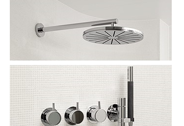 Brillia Tower 堂島　Bathroom　バスルーム　上:オーバーヘッドシャワー 下:ハンドシャワー