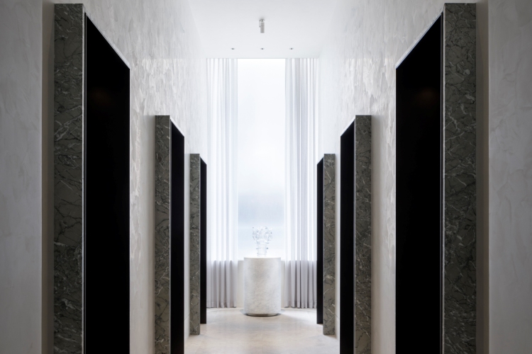 Brillia Tower 堂島　エレベーターホール