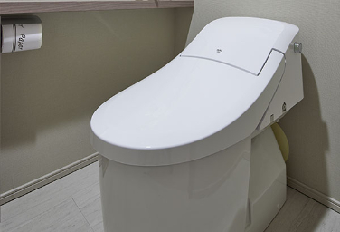 Brillia 三鷹下連雀　Powder Room & Toilet　洗面・トイレ　節水トイレ