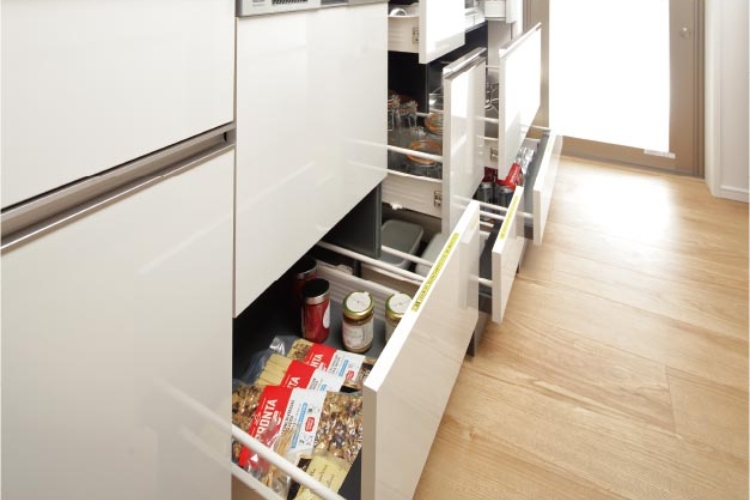 Brillia 志木 Garden　Kitchen　キッチン　スライドキャビネット