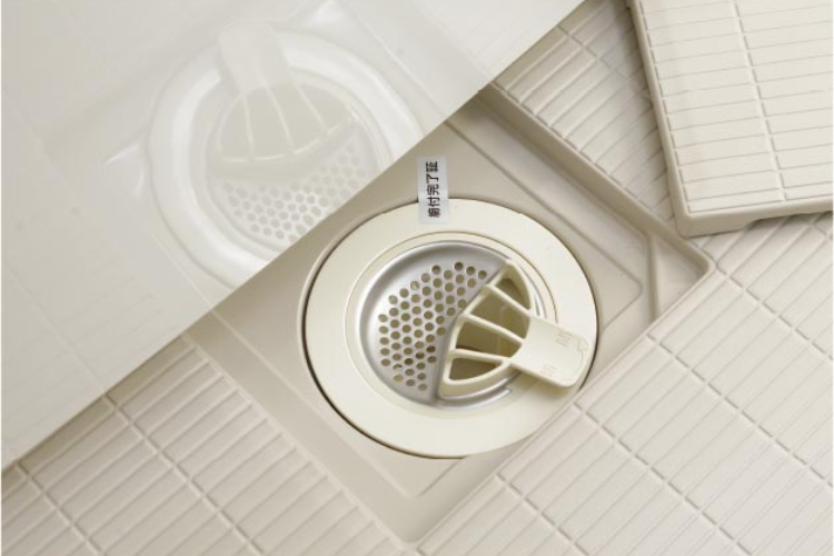 Brillia 志木 Garden　Bathroom　浴室　ささっとキレイ排水口