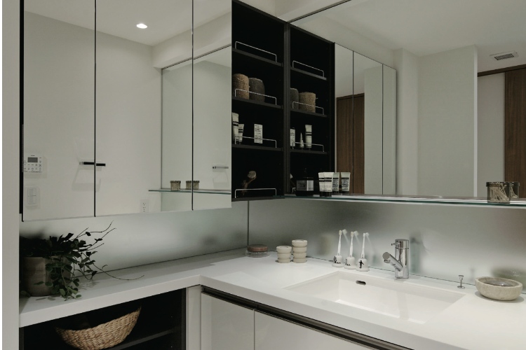 Brillia 志木 Garden　Powder Room & Toilet　洗面・トイレ　L字型洗面化粧台