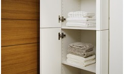 Brillia 関町北 　Sanitary　水まわり　リネン庫