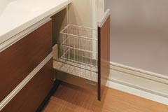 Brillia 品川中延 　Bath Room　浴室・洗面・トイレ　洗面カウンター内ランドリーボックス