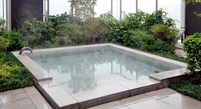 Brillia Mare 有明 TOWER&GARDEN　露天風呂付の本格スパ。