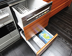 Brillia 駒込染井　Storage　収納　キッチン下部収納