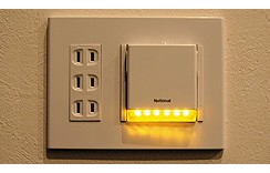 Brillia 駒込染井　フットライト