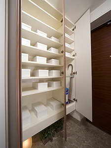 Brillia 大島小松川公園　Storage　収納　トールタイプ下足入