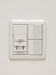 Brillia 大島小松川公園　Comfortable　快適設備　玄関照明