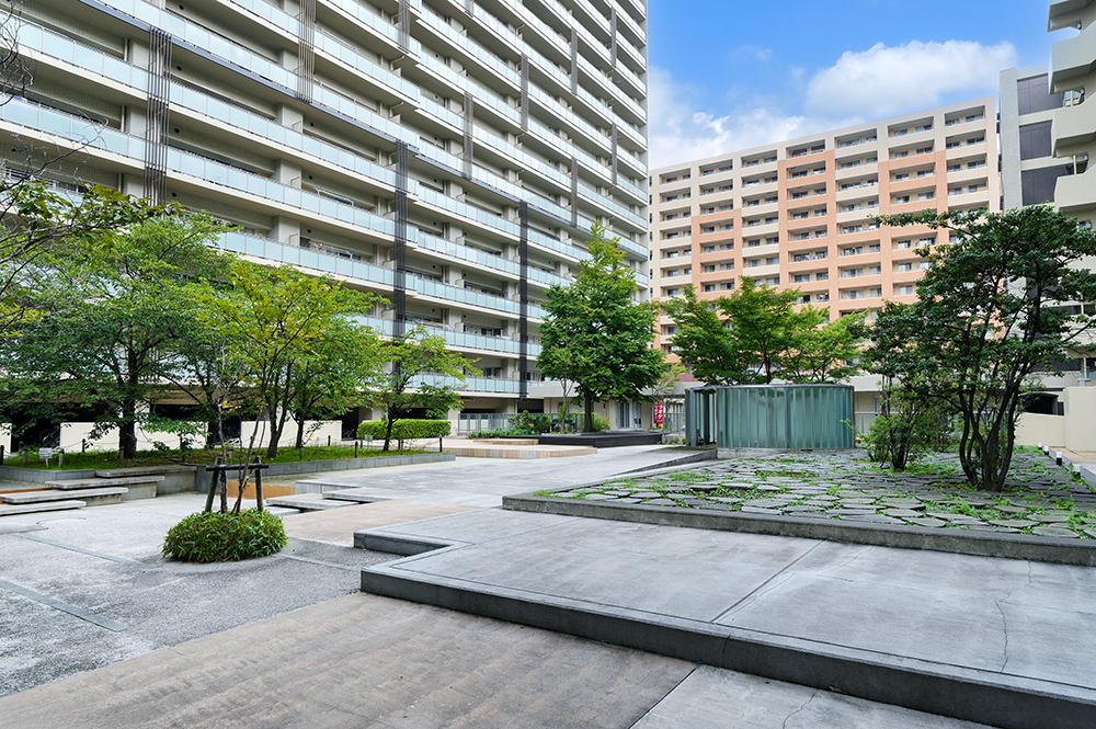 Brillia 多摩センター 　プライベートガーデン