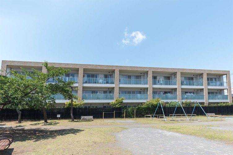 Brillia 鵠沼桜が岡　穏やかな街の風景との調和