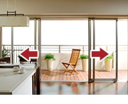 Brillia 東林間 　Amenity　アメニティ　両引き分けサッシュ