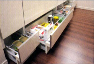 Brillia 稲毛海浜公園  Kitchen キッチン 巾木収納