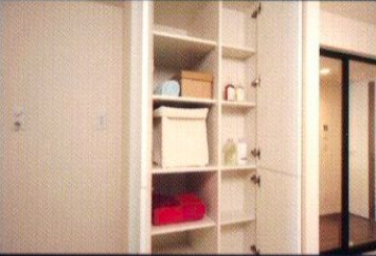 Brillia 稲毛海浜公園  Powder Room 洗面・トイレ リネン庫