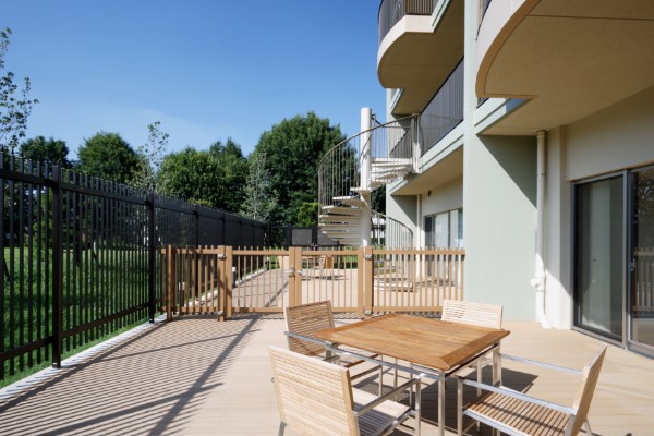 Brillia L-Sio萩山　デッキテラス