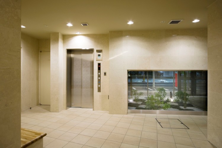 Brillia 蕨　坪庭