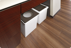 Brillia 辰巳 CANAL TERRACE　Kitchen　キッチン　ゴミ箱スペース