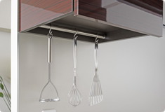 Brillia 辰巳 CANAL TERRACE　Kitchen　キッチン　ハンガーパイプ