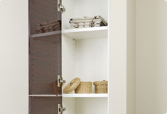 Brillia 辰巳 CANAL TERRACE　Bath Room　浴室・洗面・トイレ　リネン庫