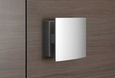 Brillia 武蔵小杉 　プッシュプル玄関ドア