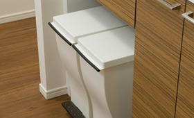 Brillia 青葉荏田　Kitchen　キッチン　ダストボックススペース