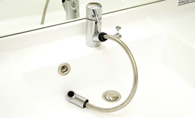 Brillia 青葉荏田　Powder Room　洗面　シングルレバー混合水栓